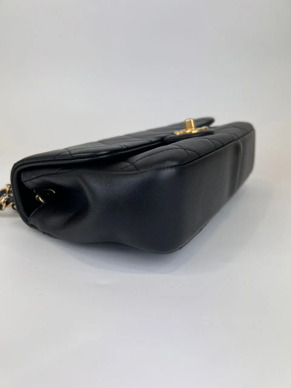 AS1358 Circular Handle Flap Bag