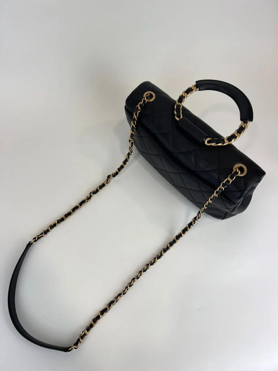 AS1358 Circular Handle Flap Bag