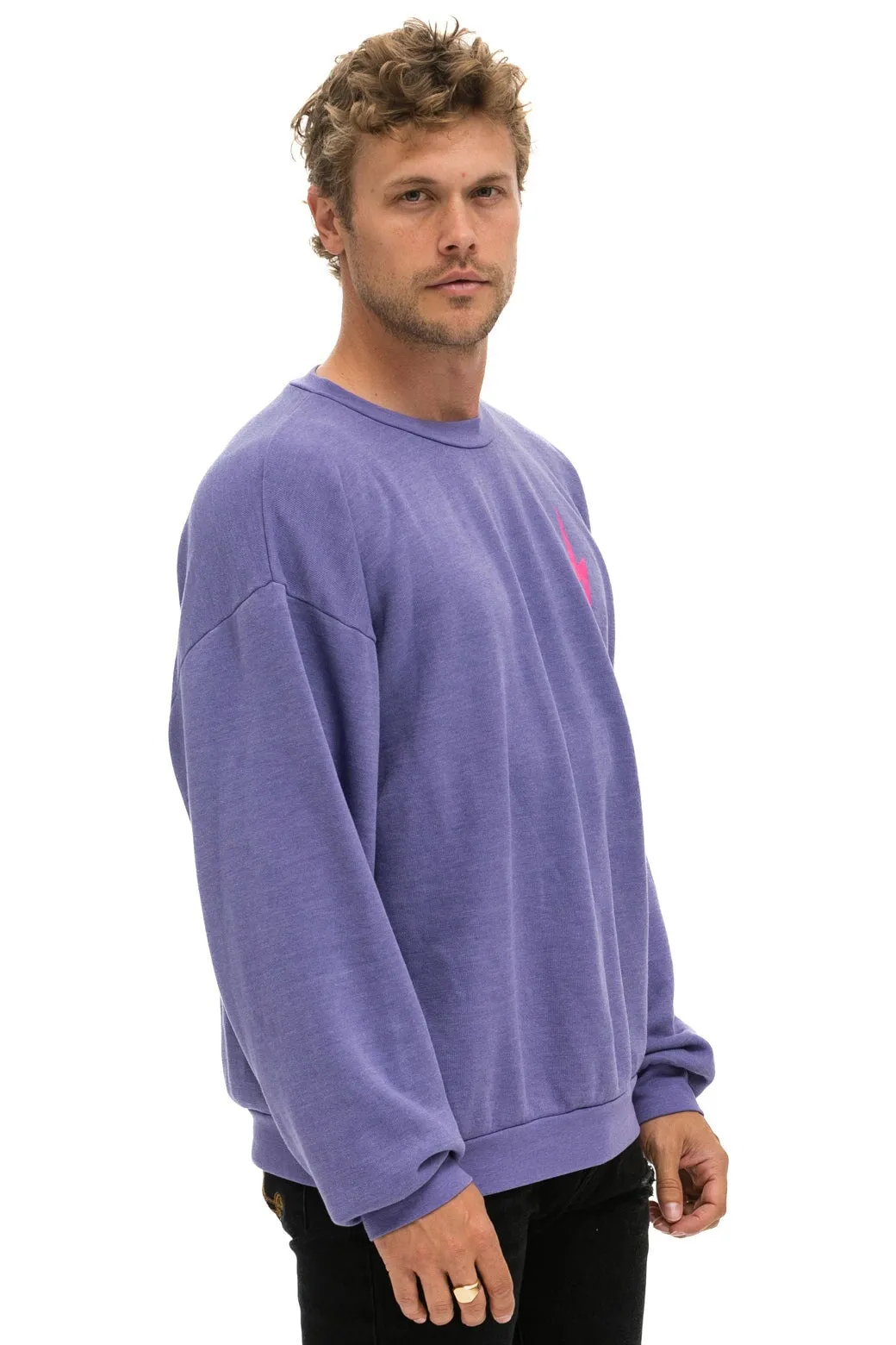 BOLT 2 RELAXED CREW SWEATSHIRT - LAVENDER // NEON PINK