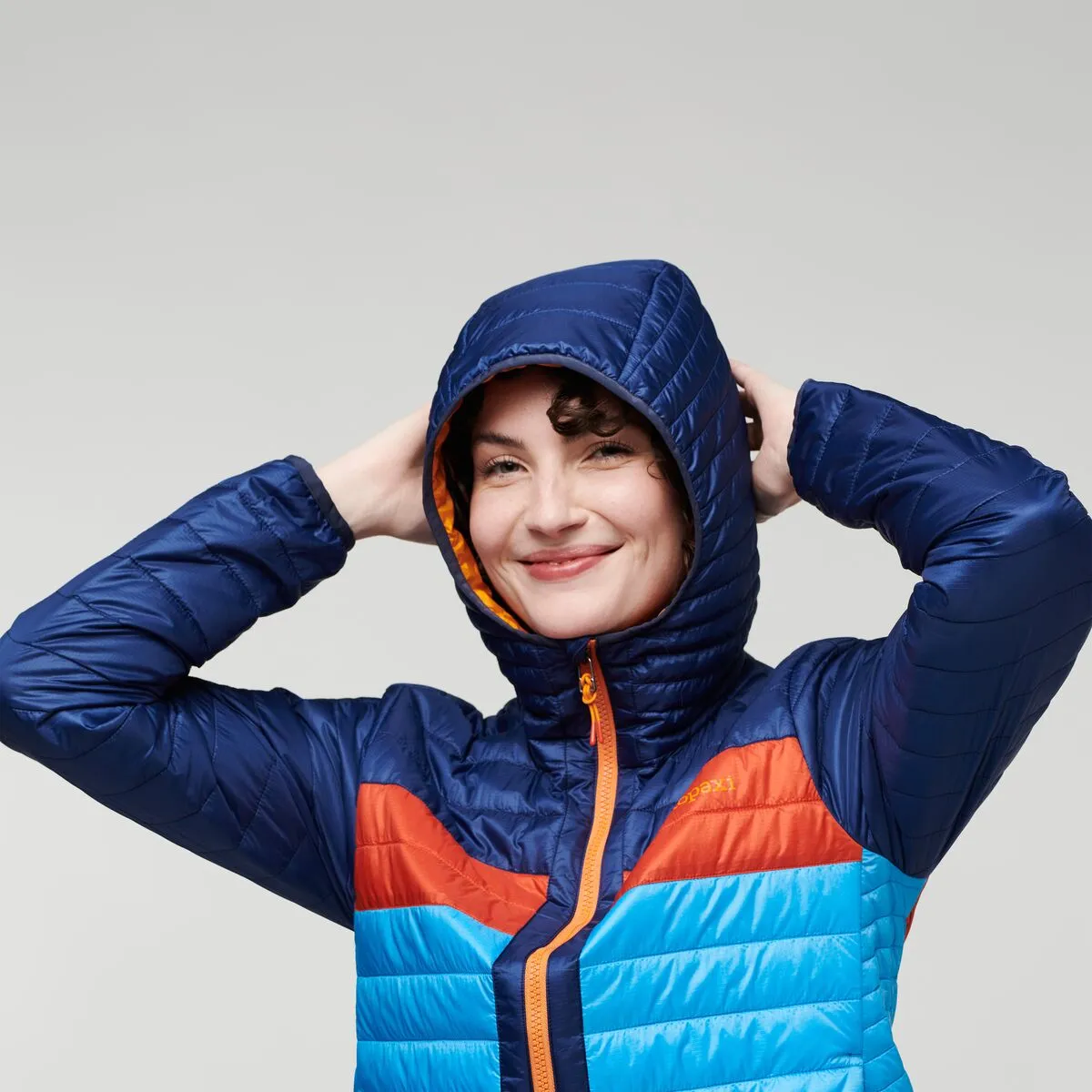 Capa Insulated Hooded Jacket - Women's