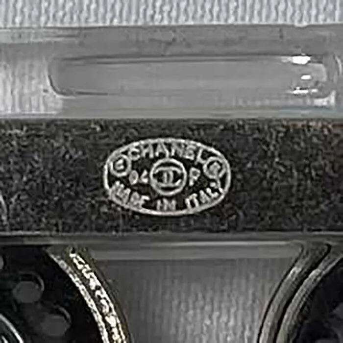 CHANEL 04P 'CHANEL' Cassette Tape - Resin / Black Brooch