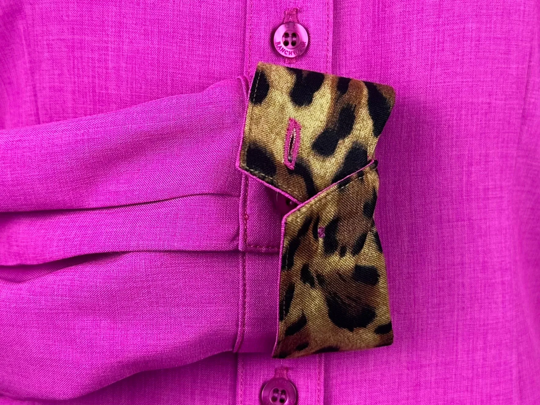 CR Sun Savvy Wild About Leopard Fuchsia