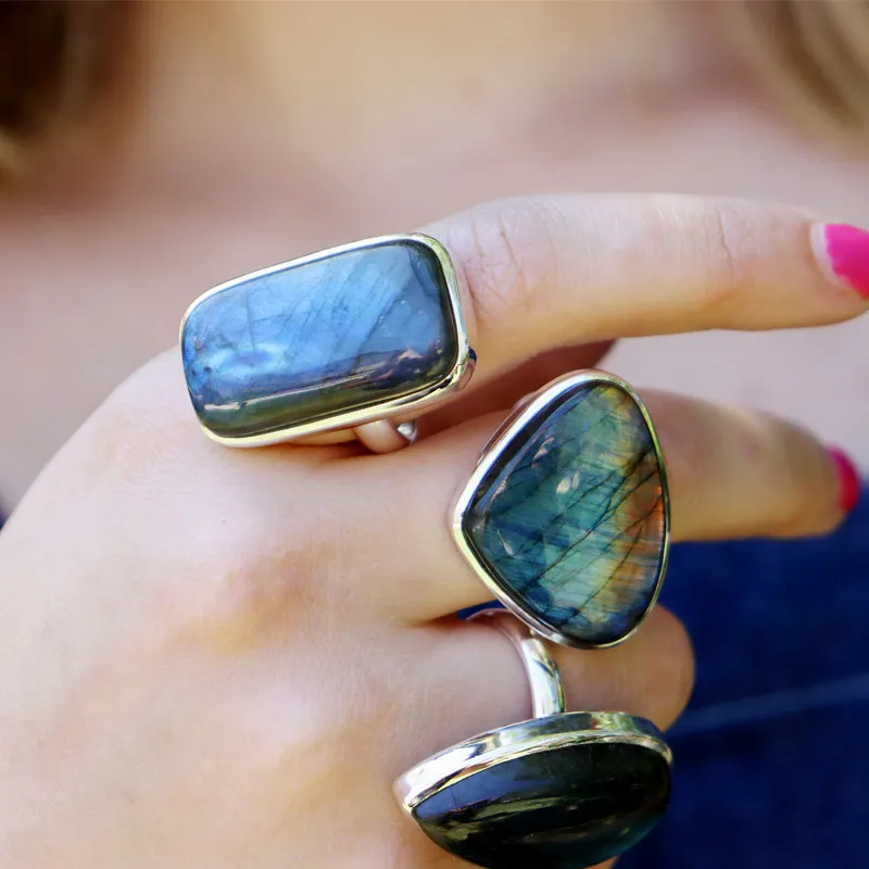 Kanti Labradorite Rectangle Ring