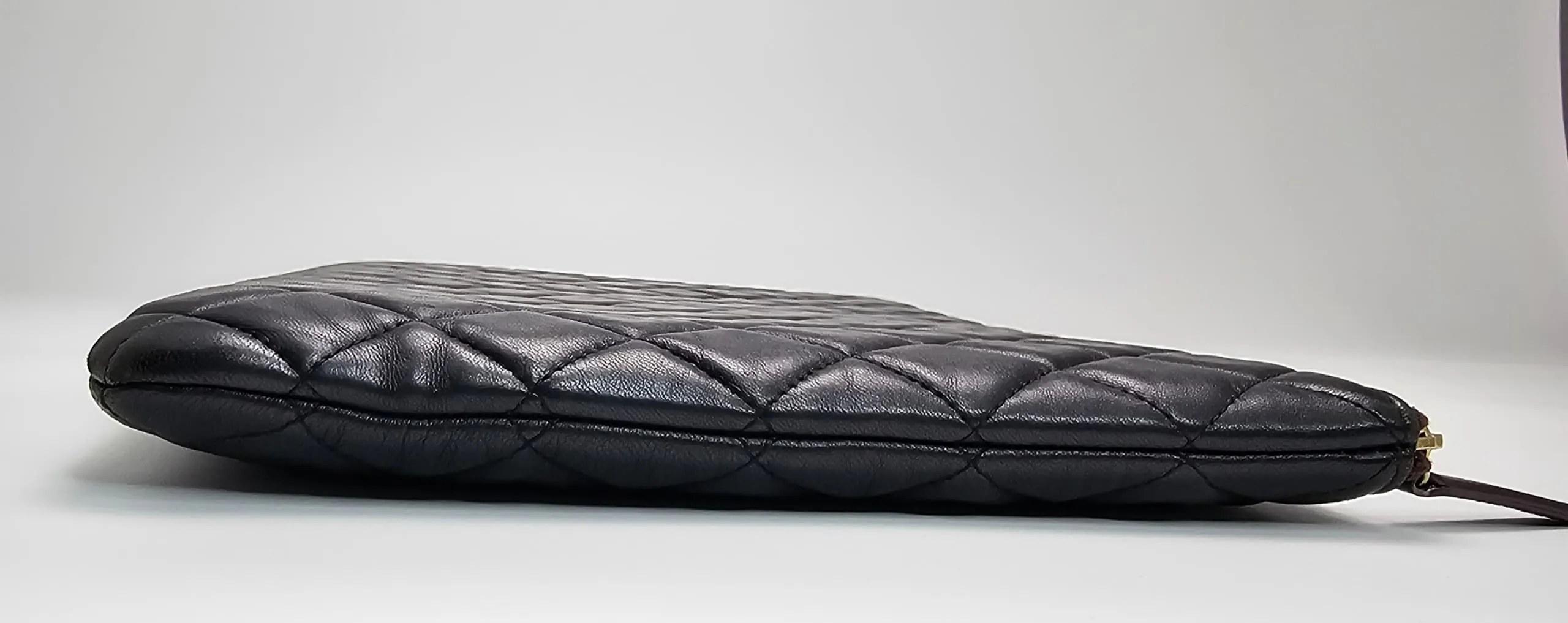 Large O Case in Black Quilted Lambskin GHW