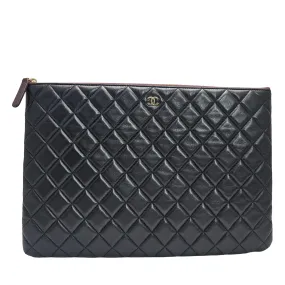 Large O Case in Black Quilted Lambskin GHW