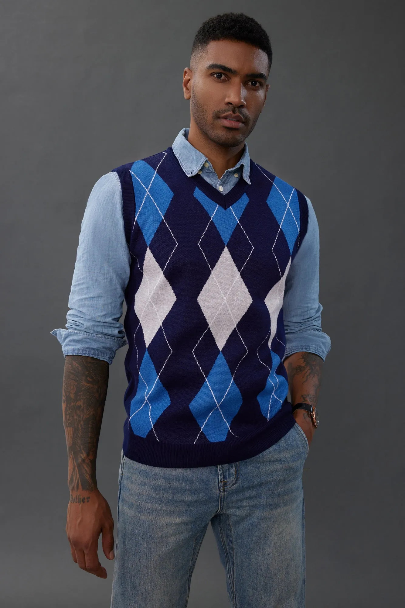 Men's Soft Argyle Sweater Vest Slim Fit V-Neck Knitted Pullover Vest